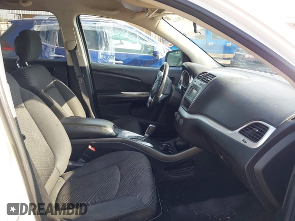 2014 Dodge Journey SE with VIN 3C4PDCAB0ET293641, listed as a IAAI auction lot 42001844 with 138,740 mi miles. Bid and sale history available at carsss.com. Image 5.