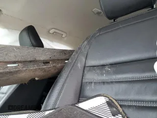 2019 Ford Escape Titanium с VIN 1FMCU9J92KUA82033, выставлен на аукционе Copart как лот 56686235 с пробегом Не указан миль и Списание • Salvage title. История ставок и продаж доступна на DreamBid. Изображение 10.
