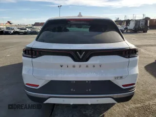 2023 VinFast VF 8 Eco z VIN RLLV1AEB9PH005010, wystawiony jako Copart lot #42382665 z przebiegiem 29 550 mil mil oraz Szkoda całkowita • Salvage title. Historia ofert i sprzedaży dostępna na DreamBid. Obrazek 6.