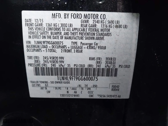 2016 Lincoln MKS EcoBoost with VIN 1LNHL9FT9GG600075, listed as a IAAI auction lot 41214769 with 60100 miles. Bid and sale history available at carsss.com. Image 9.