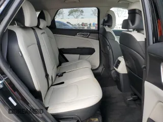 2025 Kia Sportage EX with VIN 5XYK33DF8SG260854, listed as a Copart auction lot 47973585 with Not provided miles and Salvage title. Bid and sale history available at DreamBid. Image 11.