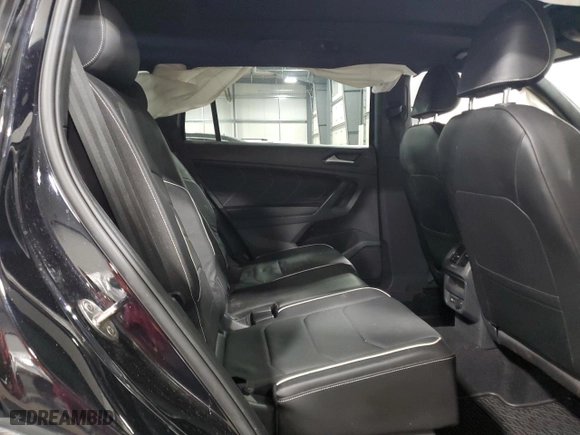 2022 Volkswagen Tiguan SEL R-Line with VIN 3VV4B7AX9NM141266, listed as a Copart auction lot 85086634 with 20,465 mi miles and Salvage Title. Bid and sale history available at carsss.com. Image 12.