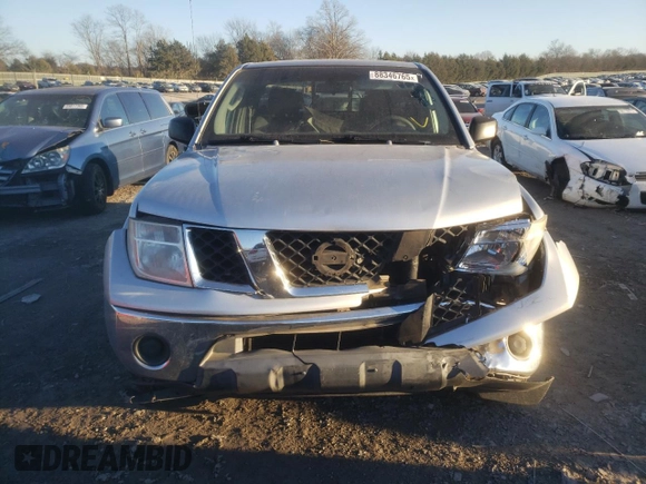 2005 Nissan Frontier SE z VIN 1N6AD06W75C445259, wystawiony jako Copart lot #88346765 z przebiegiem 126 706 mil mil oraz Szkoda całkowita • Salvage title. Historia ofert i sprzedaży dostępna na DreamBid. Obrazek 5.