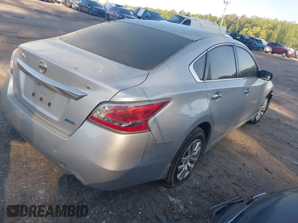 2014 Nissan Altima 2.5 S with VIN 1N4AL3AP5EC177499, listed as a IAAI auction lot 41996172 with 183,330 mi miles. Bid and sale history available at carsss.com. Image 4.