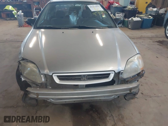 1998 Honda Civic DX with VIN 2HGEJ6342WH101132, listed as a IAAI auction lot 41253094 with 179,169 mi miles. Bid and sale history available at carsss.com. Image 6.