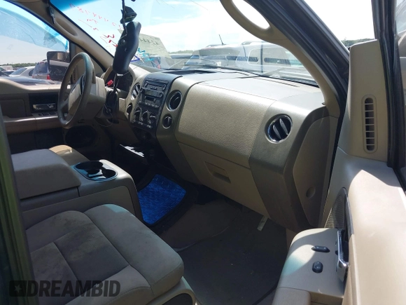2004 Ford F-150 XLT with VIN 1FTRW14W14KC06268, listed as a IAAI auction lot 42444789 with 408,530 mi miles and . Bid and sale history available at DreamBid. Image 5.