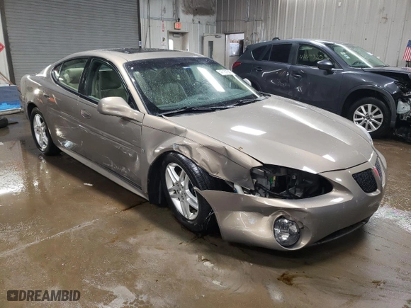 2007 Pontiac Grand Prix GT with VIN 2G2WR554671160525, listed as a Copart auction lot 47167555 with 126,768 mi miles and Salvage Title. Bid and sale history available at carsss.com. Image 4.