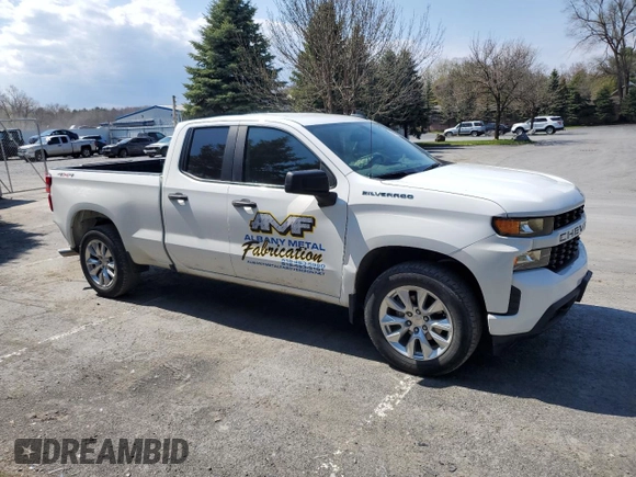 2021 Chevrolet Silverado 1500 with VIN 1GCRYBEHXMZ115135, listed as a Copart auction lot 54670185 with 32,849 mi miles and Salvage Title. Bid and sale history available at DreamBid. Image 4.