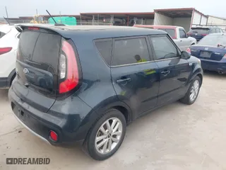 2018 Kia Soul + with VIN KNDJP3A50J7585957, listed as a IAAI auction lot 41945266 with 63,588 mi miles. Bid and sale history available at carsss.com. Image 4.