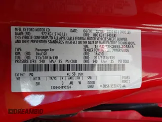 2014 Ford Focus SE with VIN 1FADP3K26EL305818, listed as a IAAI auction lot 42062813 with 175,047 mi miles. Bid and sale history available at carsss.com. Image 9.