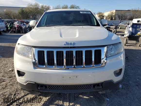 2011 Jeep Grand Cherokee Laredo with VIN 1J4RR4GG5BC503705, listed as a Copart auction lot 50014895 with 180,999 mi miles and Salvage title. Bid and sale history available at DreamBid. Image 5.