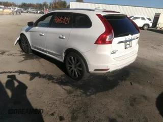 2017 Volvo XC60 Inscription z VIN YV449MRU6H2015037, wystawiony jako IAAI lot #40680824 z przebiegiem 55 400 mil mil oraz . Historia ofert i sprzedaży dostępna na DreamBid. Obrazek 3.