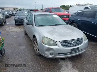 2005 Nissan Altima S z VIN 1N4AL11E25N491179, wystawiony jako IAAI lot #41888598 z przebiegiem 164 975 mil mil oraz . Historia ofert i sprzedaży dostępna na DreamBid. Obrazek 1.