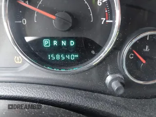 2016 Jeep Wrangler Unlimited Sahara z VIN 1C4HJWEG5GL172350, wystawiony jako IAAI lot #39987533 z przebiegiem 158 540 mil mil oraz . Historia ofert i sprzedaży dostępna na DreamBid. Obrazek 15.