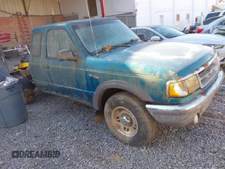 1997 Ford Ranger XLT with VIN 1FTDR15X1VTA79445, listed as a IAAI auction lot 40827592 with 209,896 mi miles. Bid and sale history available at carsss.com. Image 1.