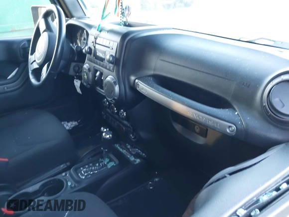 2018 Jeep Wrangler JK Unlimited Sport with VIN 1C4BJWDG2JL810424, listed as a IAAI auction lot 41610669 with 73,830 mi miles. Bid and sale history available at carsss.com. Image 5.