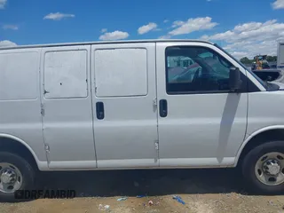 2014 Chevrolet Express Cargo with VIN 1GCWGFBA4E1207247, listed as a IAAI auction lot 42259244 with 169,971 mi miles and . Bid and sale history available at DreamBid. Image 13.