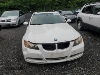 2006 BMW 3 Series 325i with VIN WBAVB13536KX66909, listed as a Copart auction lot 60811385 with 170,270 mi miles and Salvage title. Bid and sale history available at DreamBid. Image 5.