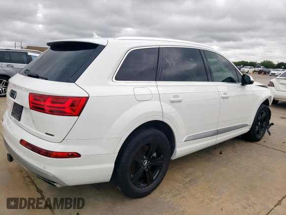 2019 Audi Q7 Premium Plus with VIN WA1LHAF73KD035542, listed as a Copart auction lot 60474105 with 75,950 mi miles and Salvage title. Bid and sale history available at DreamBid. Image 3.