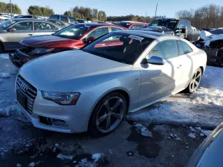 2014 Audi S5 Premium Plus with VIN WAUCGAFR0EA004617, listed as a Copart auction lot 45694525 with 262,048 mi miles and Salvage Title. Bid and sale history available at carsss.com. Image 1.