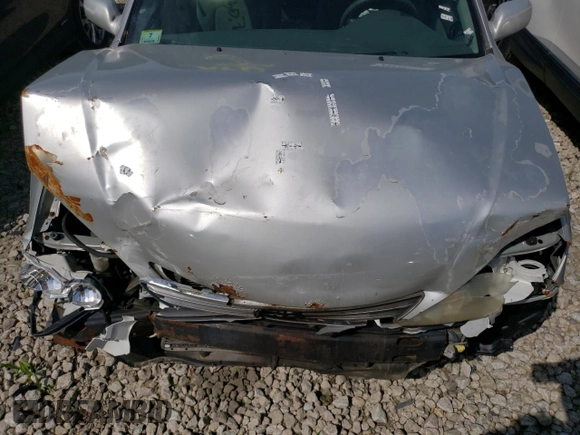 2006 Toyota Camry STD with VIN 4T1BE32K46U105406, listed as a Copart auction lot 56008075 with 301,952 mi miles and Clean Title. Bid and sale history available at DreamBid. Image 11.