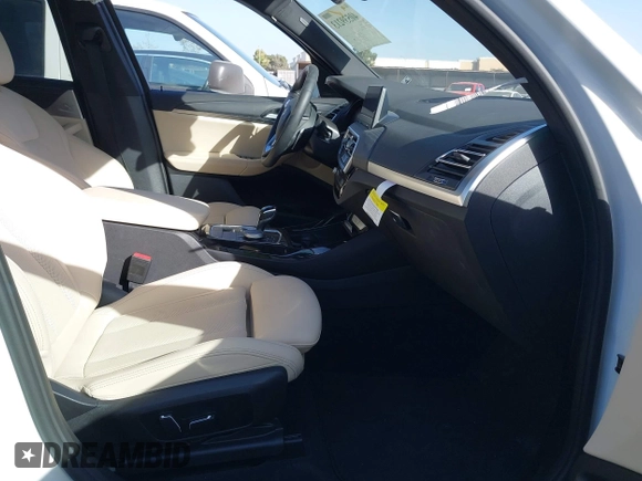 2024 BMW X3 sDrive30i with VIN 5UX43DP04R9W49345, listed as a IAAI auction lot 40539213 with 5,522 mi miles and . Bid and sale history available at DreamBid. Image 5.