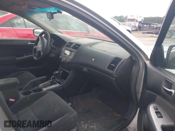 2007 Honda Accord EX с VIN 1HGCM56727A175410, выставлен на аукционе IAAI как лот 42195867 с пробегом 278 960 миль миль и . История ставок и продаж доступна на DreamBid. Изображение 5.