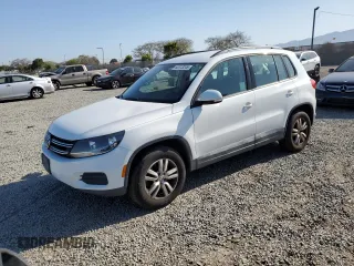 2017 Volkswagen Tiguan S with VIN WVGAV7AX6HK016340, listed as a Copart auction lot 52073245 with 175,069 mi miles and Clean Title. Bid and sale history available at DreamBid. Image 1.