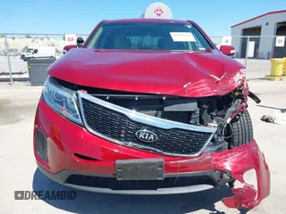 2015 Kia Sorento LX with VIN 5XYKT3A62FG592895, listed as a IAAI auction lot 41968561 with 99,761 mi miles. Bid and sale history available at carsss.com. Image 13.