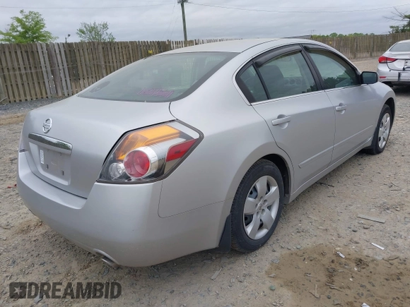 2008 Nissan Altima 2.5 S with VIN 1N4AL21E78C132934, listed as a IAAI auction lot 42085041 with 151,660 mi miles. Bid and sale history available at carsss.com. Image 4.