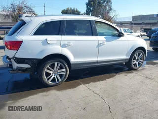 2011 Audi Q7 Premium Plus z VIN WA1LGAFEXBD010316, wystawiony jako IAAI lot #41407240 z przebiegiem 138 742 mil mil oraz . Historia ofert i sprzedaży dostępna na DreamBid. Obrazek 4.