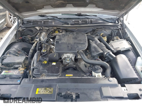 2009 Mercury Grand Marquis LS with VIN 2MEHM75V59X619114, listed as a IAAI auction lot 41685732 with 177,484 mi miles and . Bid and sale history available at DreamBid. Image 10.