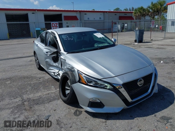 2022 Nissan Altima 2.5 SV with VIN 1N4BL4DV7NN410422, listed as a IAAI auction lot 41882216 with 7,737 mi miles. Bid and sale history available at carsss.com. Image 6.