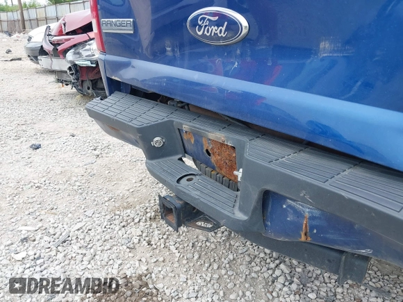 2010 Ford Ranger XLT with VIN 1FTLR4FE5APA40533, listed as a IAAI auction lot 42462474 with 153,958 mi miles and . Bid and sale history available at DreamBid. Image 6.