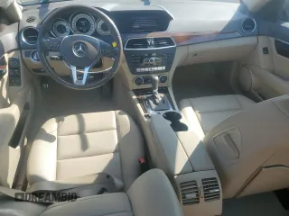 2014 Mercedes-Benz C 250 Sport z VIN WDDGF4HB7EA944038, wystawiony jako Copart lot #62121165 z przebiegiem 66 524 mil mil oraz Szkoda całkowita • Salvage title. Historia ofert i sprzedaży dostępna na DreamBid. Obrazek 8.