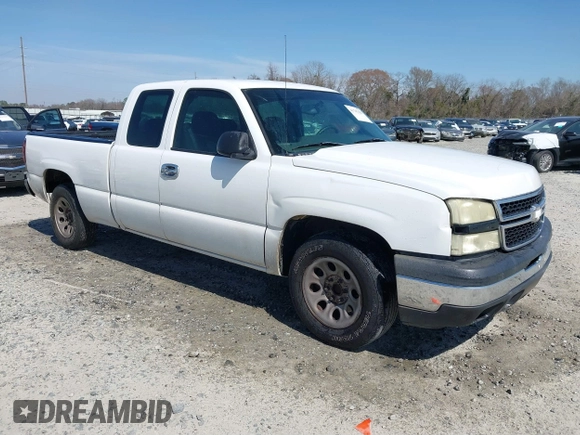 2006 Chevrolet Silverado 1500 Work Truck with VIN 1GCEC19XX6Z253172, listed as a IAAI auction lot 41747425 with 233,008 mi miles. Bid and sale history available at carsss.com. Image 1.