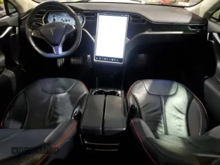 2013 Tesla Model S Performance с VIN 5YJSA1DP1DFP04296, выставлен на аукционе Copart как лот 61494385 с пробегом 35 075 миль миль и Чистый • Clean title. История ставок и продаж доступна на DreamBid. Изображение 8.