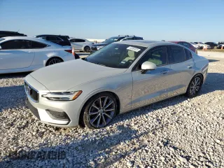 2019 Volvo S60 Momentum with VIN 7JR102FK3KG002359, listed as a Copart auction lot 44959525 with 67,493 mi miles and Salvage Title. Bid and sale history available at carsss.com. Image 1.
