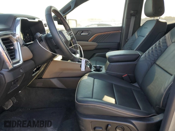 2023 GMC Canyon 4WD Denali with VIN 1GTP6FEK3P1262139, listed as a Copart auction lot 42386625 with 7,442 mi miles and Salvage Title. Bid and sale history available at carsss.com. Image 7.