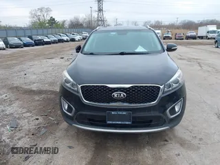 2016 Kia Sorento EX with VIN 5XYPHDA53GG171158, listed as a IAAI auction lot 42014017 with 219,595 mi miles. Bid and sale history available at carsss.com. Image 12.