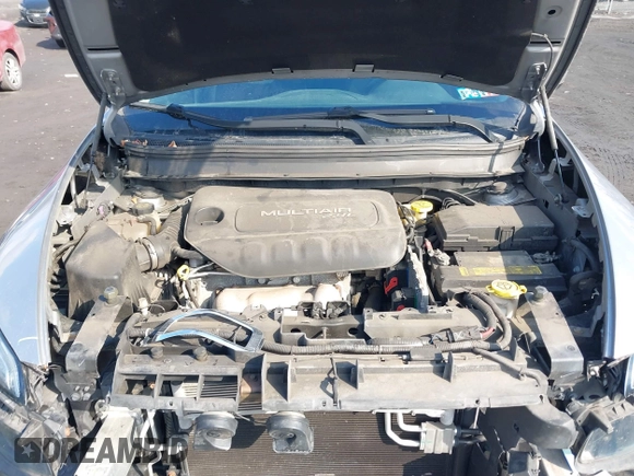 2014 Jeep Cherokee Altitude with VIN 1C4PJMCB5EW167961, listed as a IAAI auction lot 41660440 with 88,705 mi miles and . Bid and sale history available at DreamBid. Image 10.