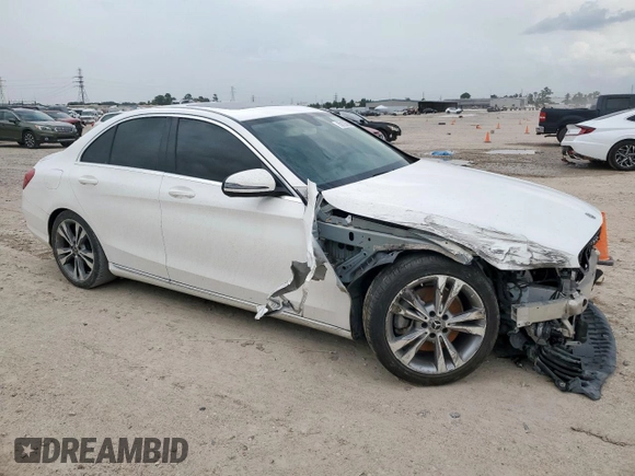 2018 Mercedes-Benz C 300 с VIN 55SWF4JB0JU273571, выставлен на аукционе Copart как лот 59123695 с пробегом 74 900 миль миль и Списание • Salvage title. История ставок и продаж доступна на DreamBid. Изображение 4.