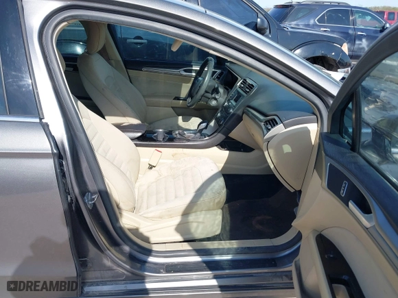 2014 Ford Fusion SE with VIN 3FA6P0H76ER255045, listed as a IAAI auction lot 41896289 with 228,727 mi miles. Bid and sale history available at carsss.com. Image 5.