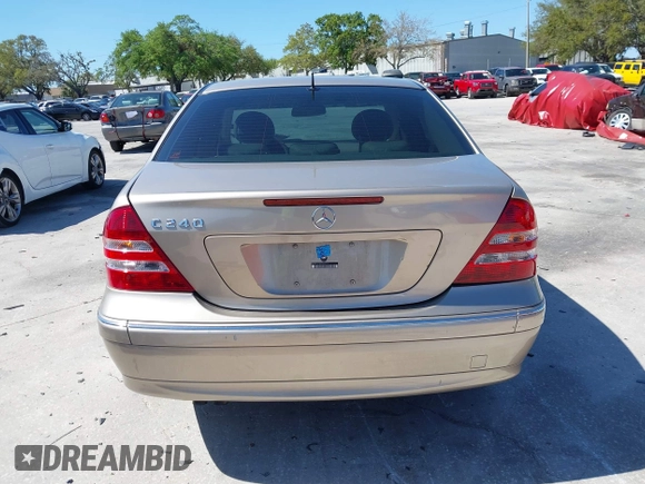 2005 Mercedes-Benz C 240 with VIN WDBRF61J65A656719, listed as a IAAI auction lot 41818972 with 64,957 mi miles and . Bid and sale history available at DreamBid. Image 17.