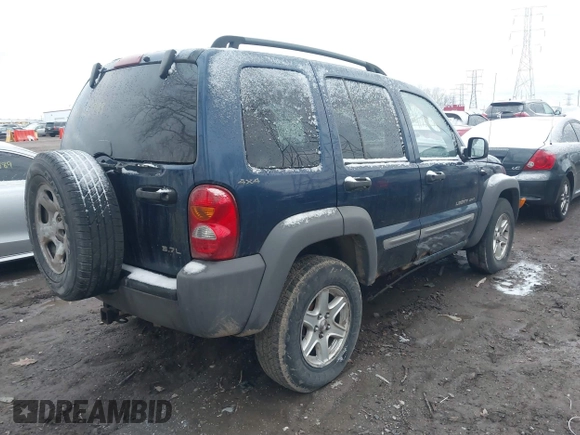 2002 Jeep Liberty Sport with VIN 1J8GL48K32W132617, listed as a IAAI auction lot 41732799 with 202,894 mi miles. Bid and sale history available at carsss.com. Image 4.