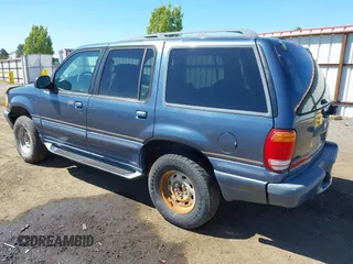 1998 Mercury Mountaineer with VIN 4M2ZU54EXWUJ30300, listed as a IAAI auction lot 42191175 with 248,279 mi miles and . Bid and sale history available at DreamBid. Image 3.