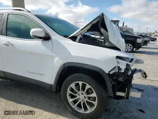 2020 Jeep Cherokee Latitude Plus with VIN 1C4PJMLB8LD586864, listed as a Copart auction lot 44155285 with 0 mi miles and Salvage Title. Bid and sale history available at carsss.com. Image 15.