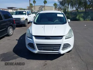 2013 Ford Escape SE with VIN 1FMCU9GX8DUA42581, listed as a IAAI auction lot 42088045 with 153,145 mi miles. Bid and sale history available at carsss.com. Image 6.