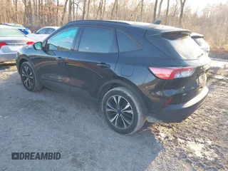 2022 Ford Escape SE with VIN 1FMCU9G66NUB95548, listed as a IAAI auction lot 40994006 with 96,581 mi miles and . Bid and sale history available at DreamBid. Image 3.