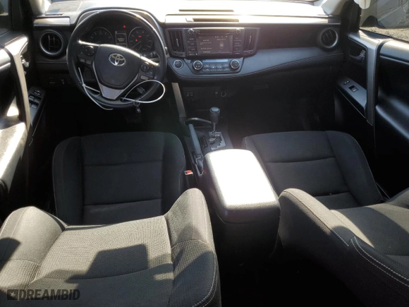 2018 Toyota RAV4 XLE with VIN JTMWFREVXJJ740121, listed as a Copart auction lot 46467085 with 100,648 mi miles and Salvage Title. Bid and sale history available at carsss.com. Image 8.